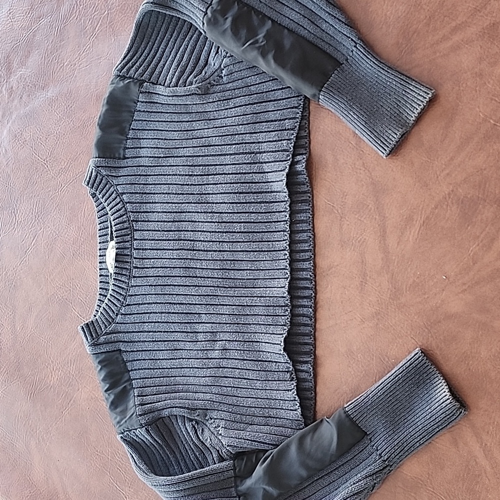 Urban Putfitter cropped sweater dark grey/black size small